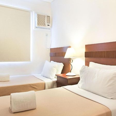 Townhouse Oak Avitel Hotel Near Osmena Highway, Pnr Pasay Station, Metro Manila Makati City Екстер'єр фото