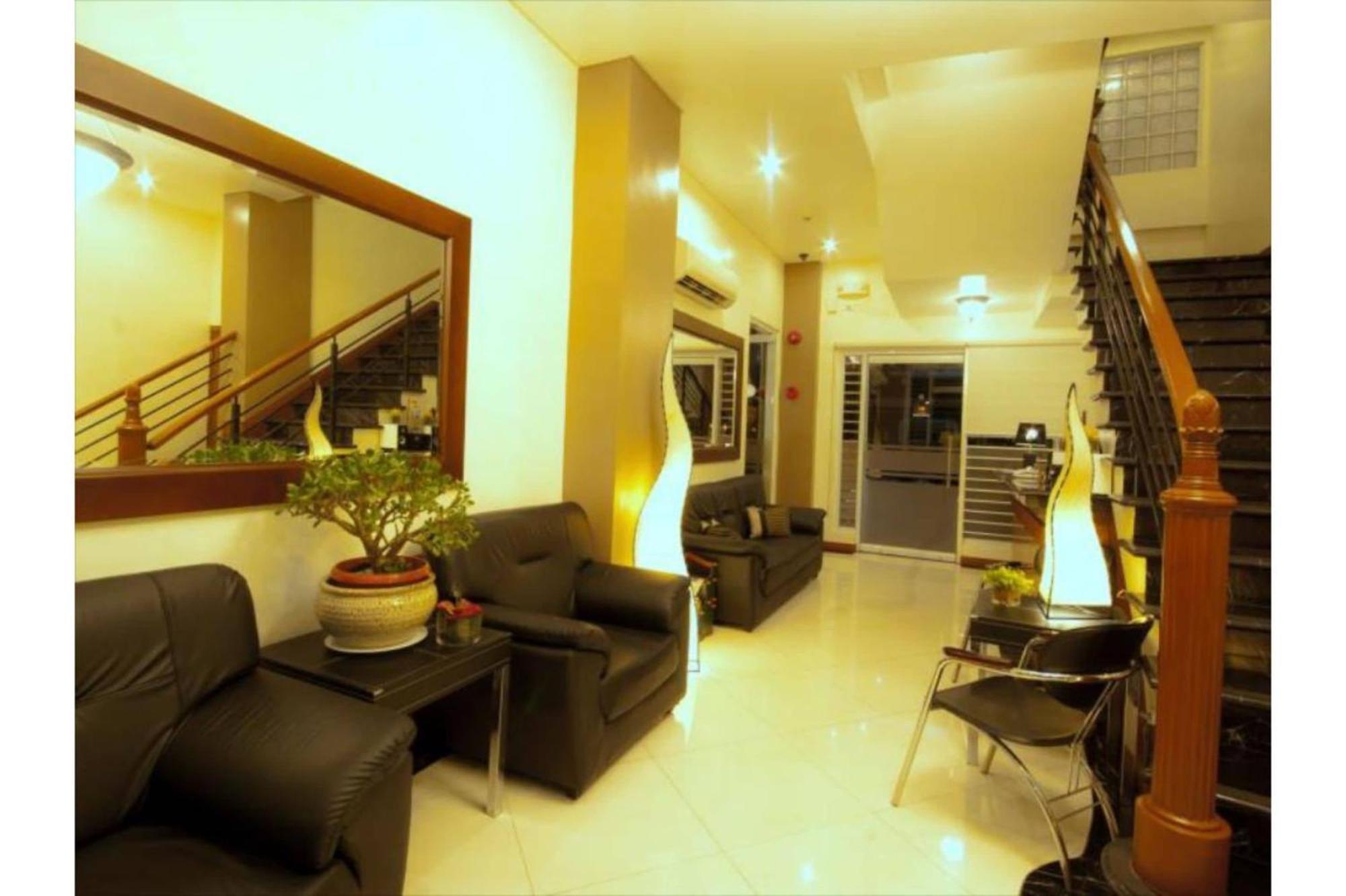 Townhouse Oak Metro Manila Near Osmena Highway Pnr Pasay Formerly Avitel Hotel Makati City Екстер'єр фото