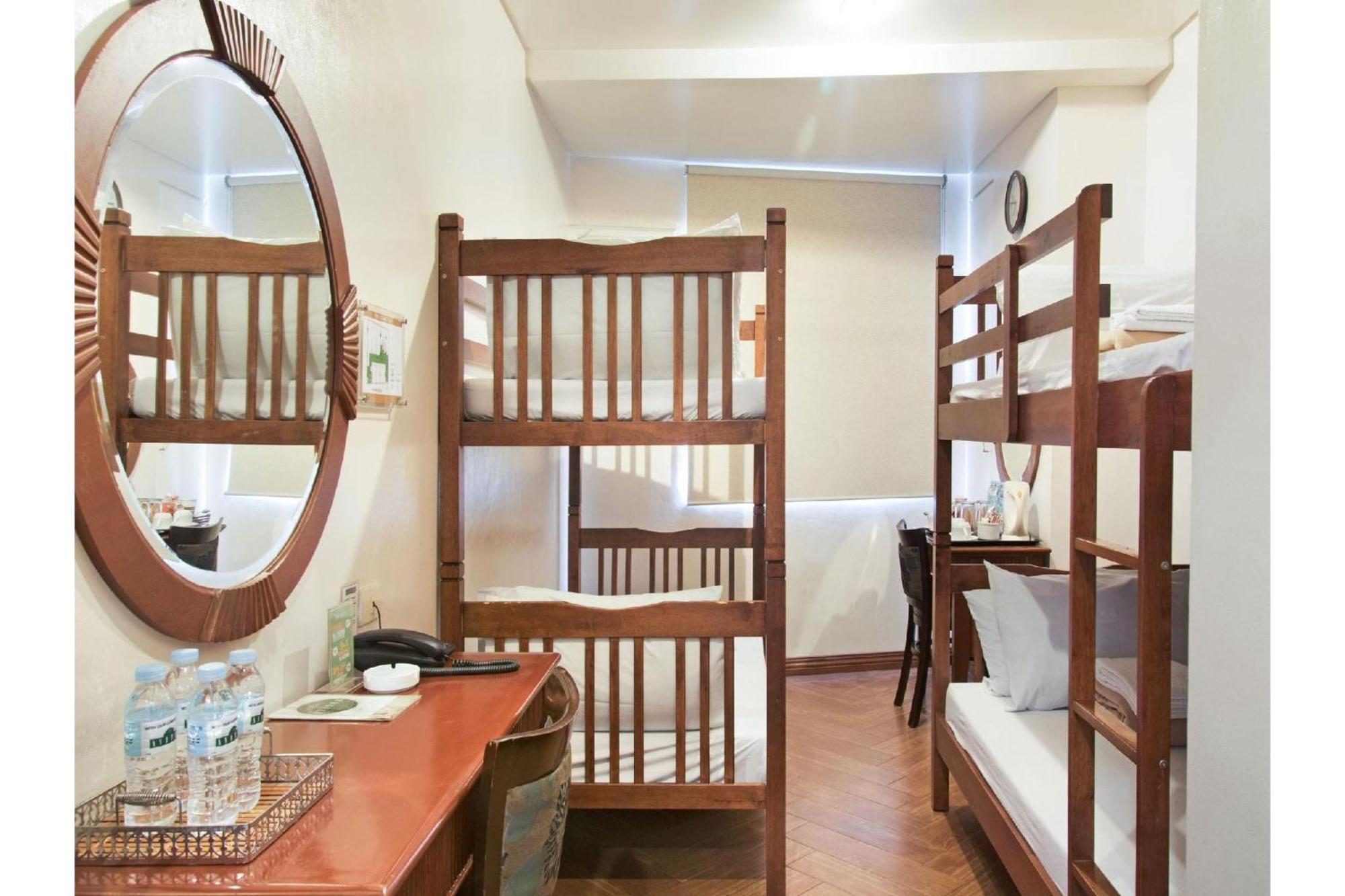 Townhouse Oak Metro Manila Near Osmena Highway Pnr Pasay Formerly Avitel Hotel Makati City Екстер'єр фото